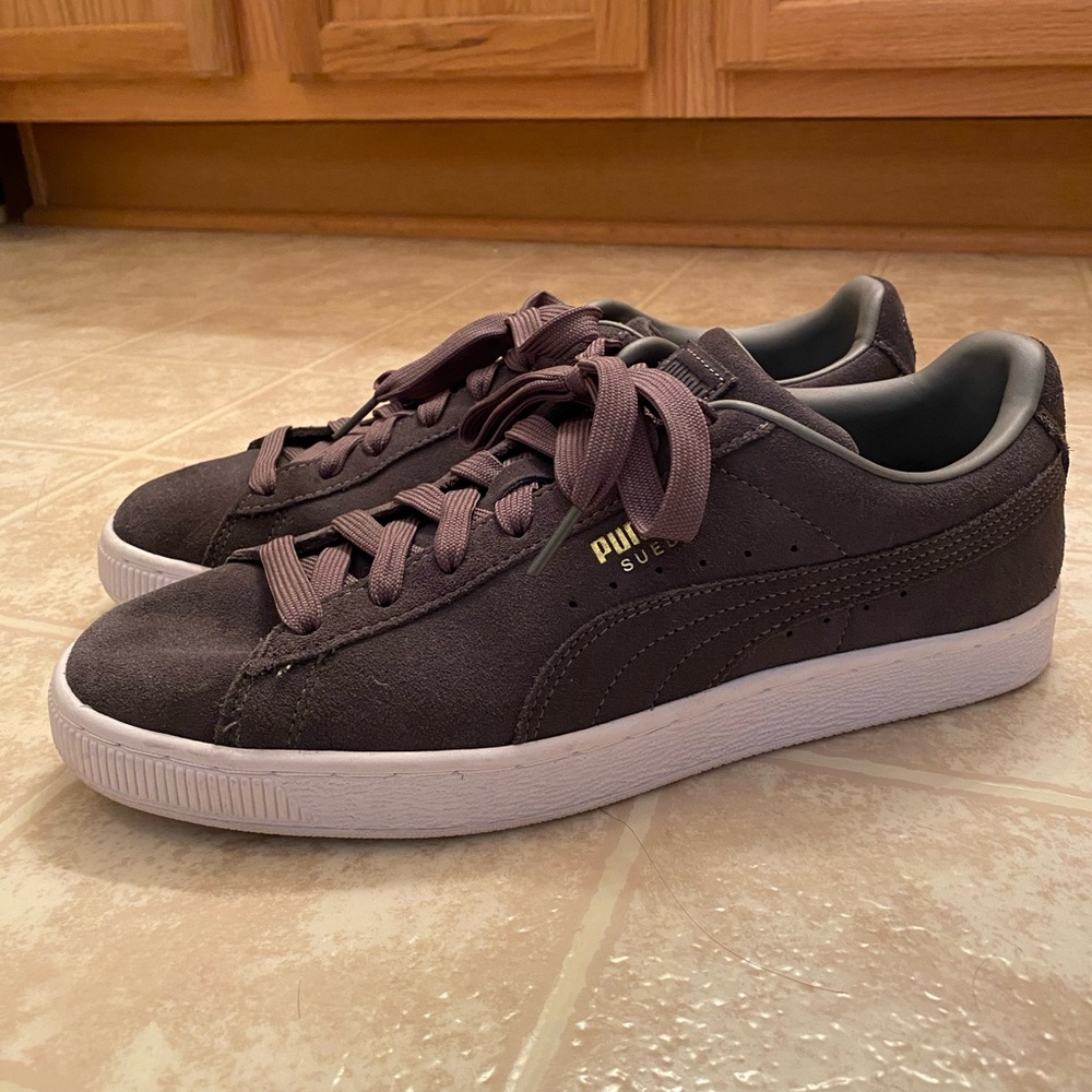 Puma Suede Sneakers in Grey